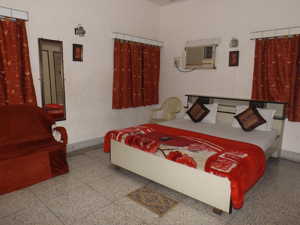 Hôtel Aakash Ganga Holidays à Calcutta Extérieur photo