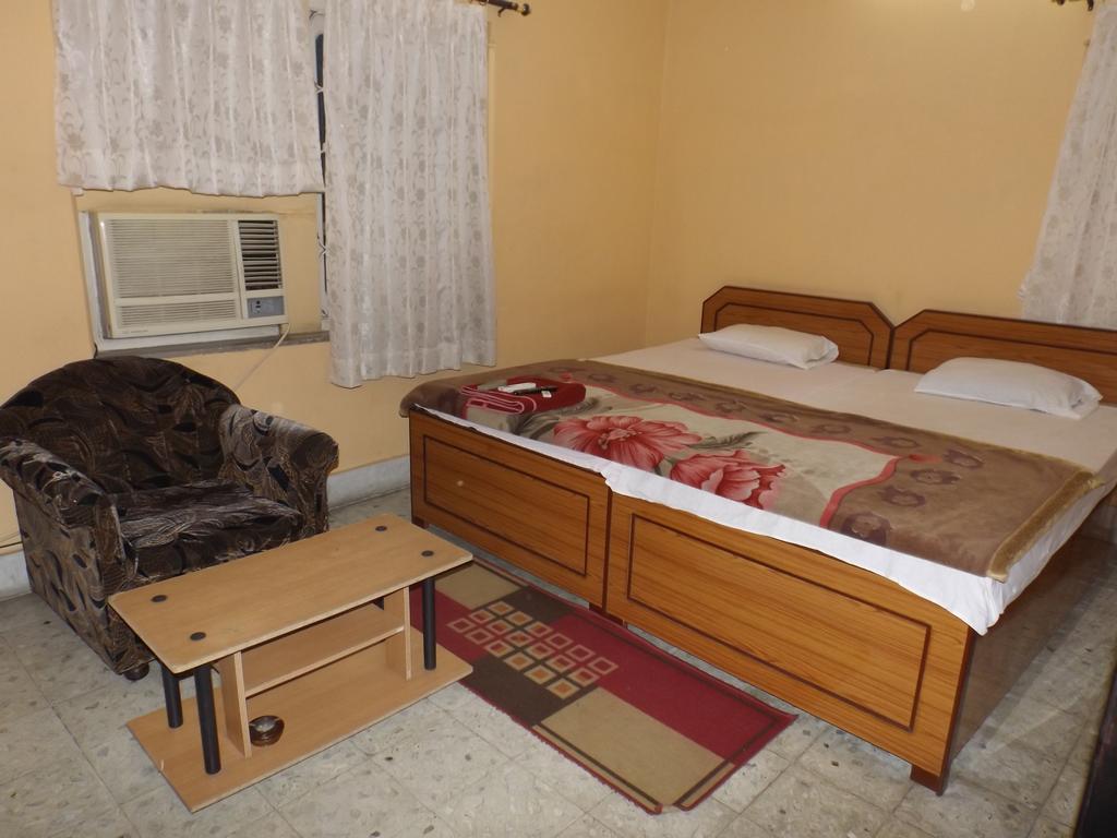 Hôtel Aakash Ganga Holidays à Calcutta Extérieur photo